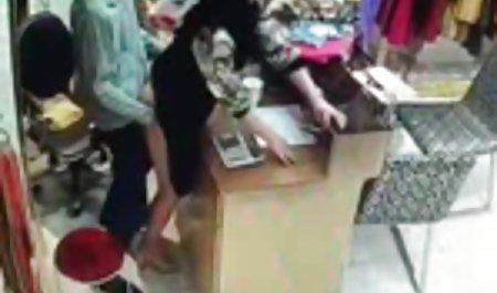 உடல் ஊர்வலமாக அவரது மனைவி பிரசுரம் படம் கடின porno