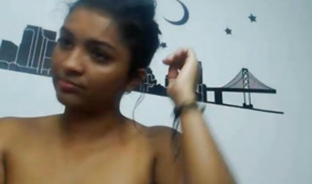 இஞ்சி கிண்டல் - பிரிட்டிஷ் செக்ஸ் நைலான் undresses மற்றும் மிகவும் கொடூரமான parnuha வகிக்கிறது செக்ஸ்